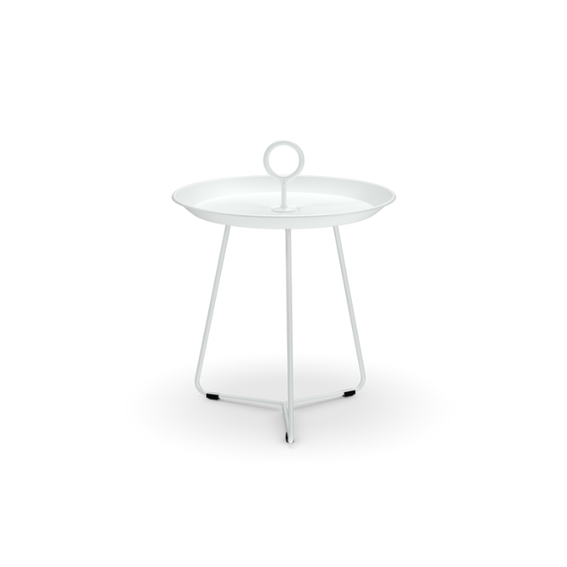 This beautiful, graphic side table can be used in many different ways, individually or in a combination of different sizes and colors. The EYELET Tray tables are easy to move to where they are needed whether it is indoor or outdoor. The EYELET Tray table has a special drain system which keeps the tray free from water after rain. The EYELET Tray table is made in powder coated steel and aluminum with 3 different sizes and 7 different colors.