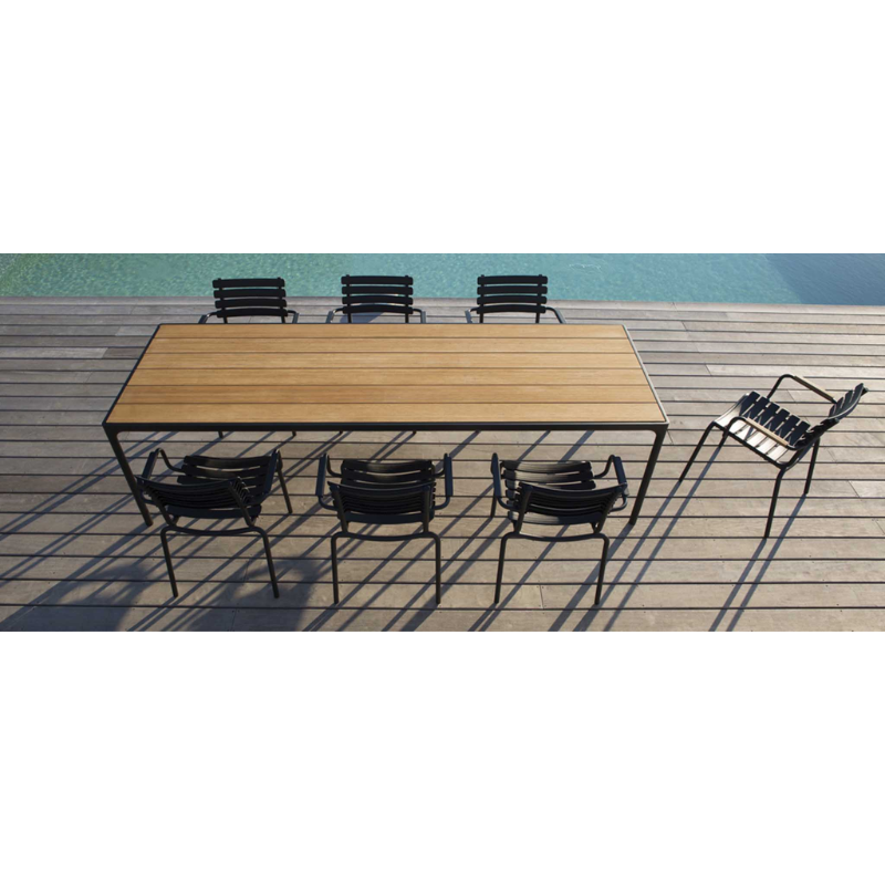 A dining table with a top and four legs – that is what you get in FOUR, no matter which size you choose. The special developed extruded profile in the table frame makes FOUR a remarkable strong table. FOUR in 4 different sizes with table top options in bamboo or black metal, with legs in powder coated black or grey aluminum.