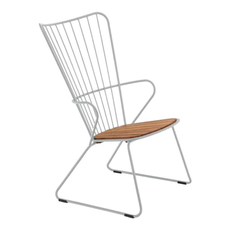 The PAON outdoor lounge armchair has Scandinavian influences in its design, but with a touch of French Victorian romance. The PAON chairs provides optimal seating comfort which you would not expect from a metal chair!