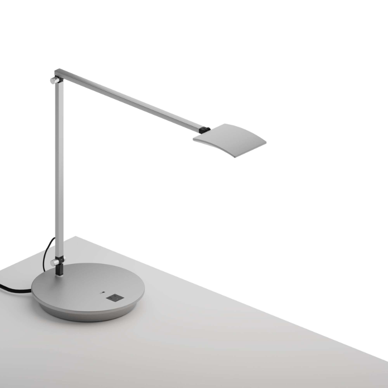 Delivering a phenomenal 99 lumens per watt, Mosso Pro changes light colors from warm to cool and anything in between. An intuitive built-in touchstrip allows for effortless continuous dimming. A built-in occupancy sensor ensures no energy is wasted lighting up a vacant desk. Mosso Pro comes standard with a USB port for charging smartphones or other compatible devices. With Mosso Pro, anything is possible.