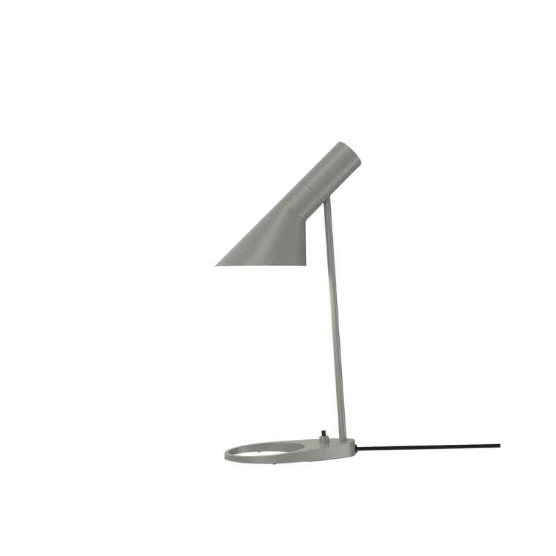 Arne Jacobsen designed the AJ Lamp for the SAS Royal Hotel in Copenhagen (Radisson Collection) in 1957. The profile of the AJ Lamp with its straight lines and its combination of oblique and right angles is not only seen as a formal parallel to the profile of the Series 3300 seats but also to the geometric profiles of his buildings.