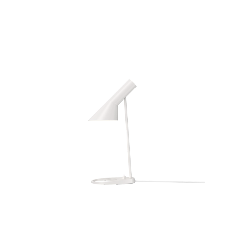 Arne Jacobsen designed the AJ Lamp for the SAS Royal Hotel in Copenhagen (Radisson Collection) in 1957. The profile of the AJ Lamp with its straight lines and its combination of oblique and right angles is not only seen as a formal parallel to the profile of the Series 3300 seats but also to the geometric profiles of his buildings.