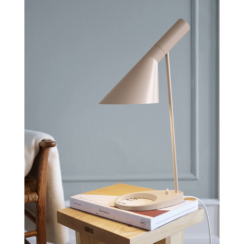 The fixture emits downward-directed light. The angle of the shade can be adjusted to optimize light distribution. The shade is painted white on the inside to ensure a soft comfortable light.