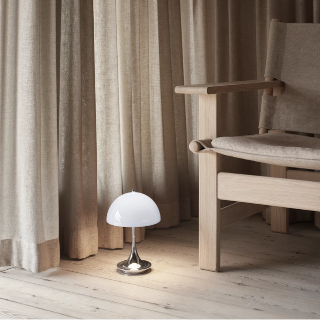 The Panthella 160 Portable from Louis Poulsen in a bedroom.