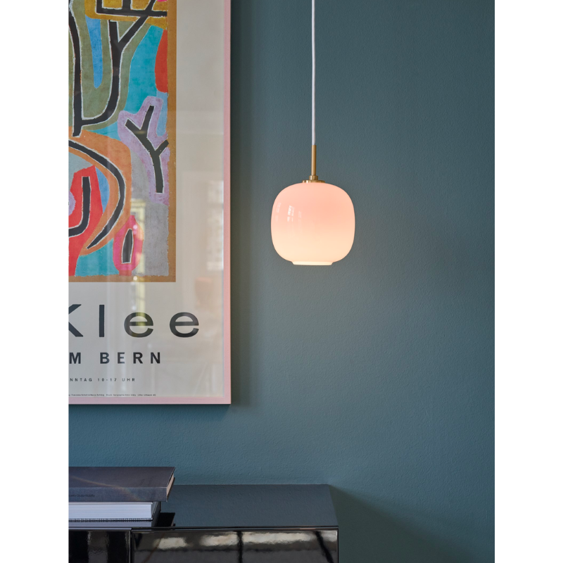 A twist on the iconic design, the VL 45 Pale Rose Pendant features pale rose colored mouth-blown four-layer glass paired with the brushed brass suspension, a subtle nod to contemporary interior trends.