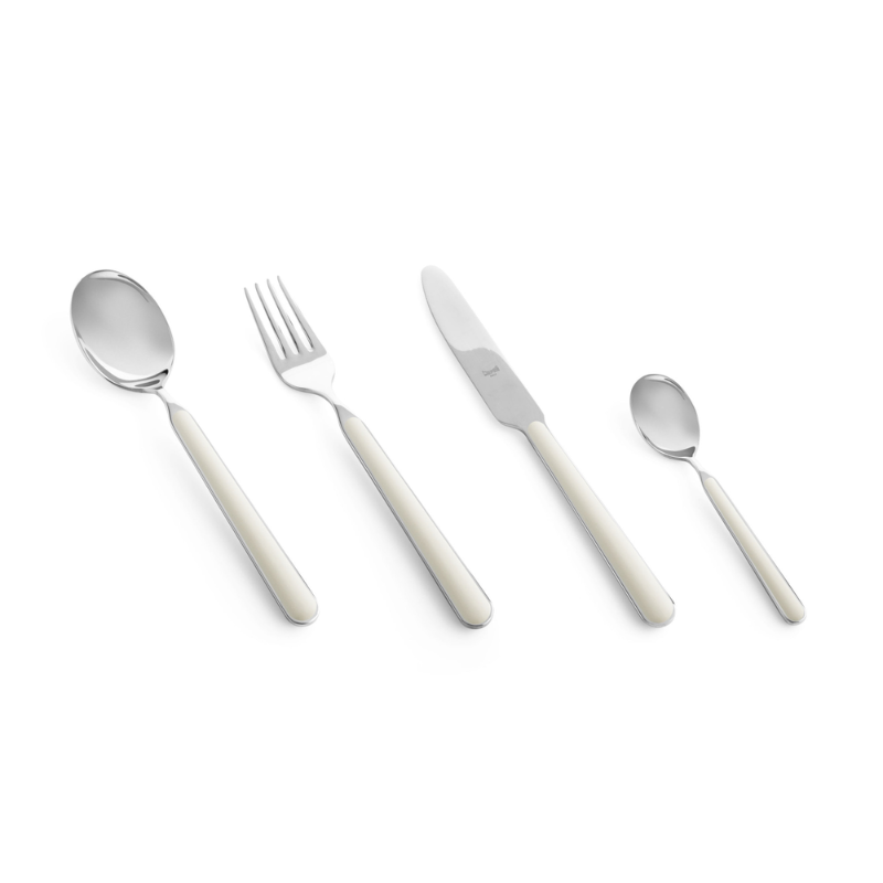 The Fantasia 16 Piece Cutlery Set from Mepra (4 of each per set) in white.