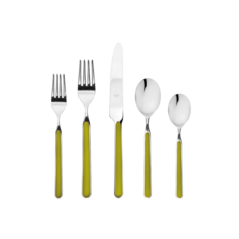 The Fantasia 5 Piece Cutlery Set from Mepra in olive green.