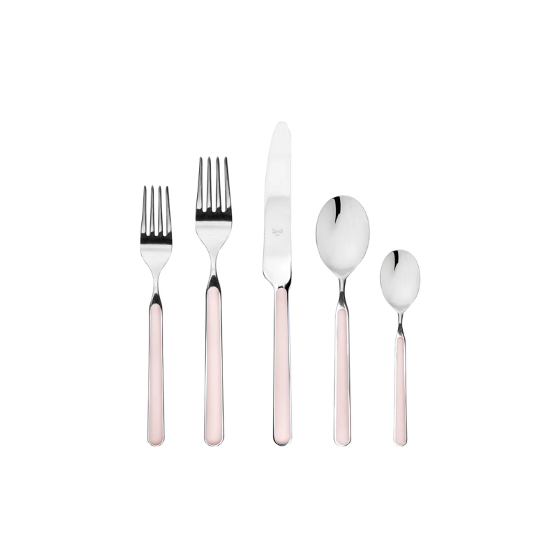 The Fantasia 5 Piece Cutlery Set from Mepra in pale rose.