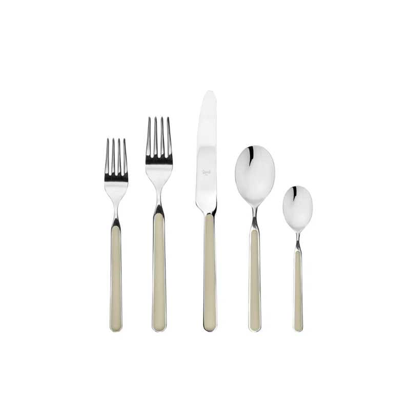 The Fantasia 5 Piece Cutlery Set from Mepra in turtle dove.
