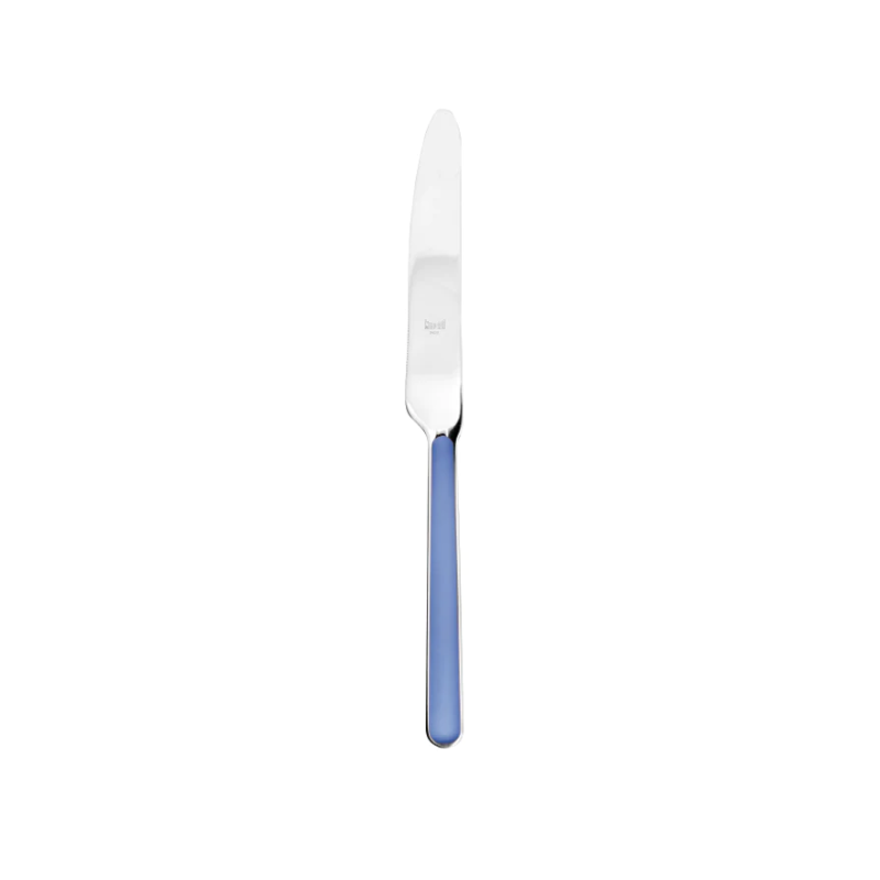 The Fantasia Table Knife from Mepra in lavender.