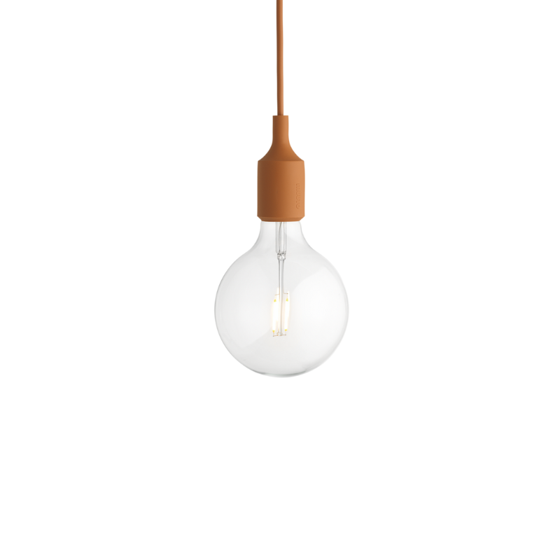 The E27 Pendant Lamp from Muuto in clay brown.