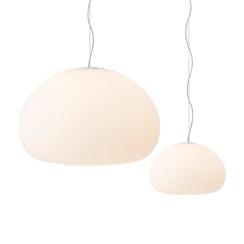 The small and large Fluid Pendant Lamp from Muuto.