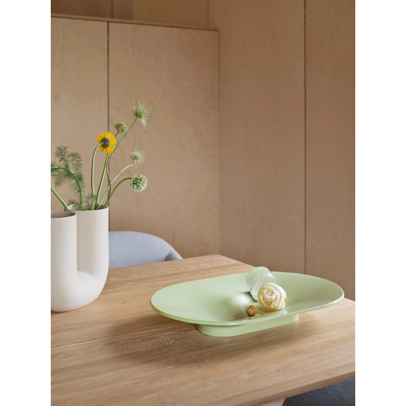 The Mere Bowl from Muuto on a dining table.