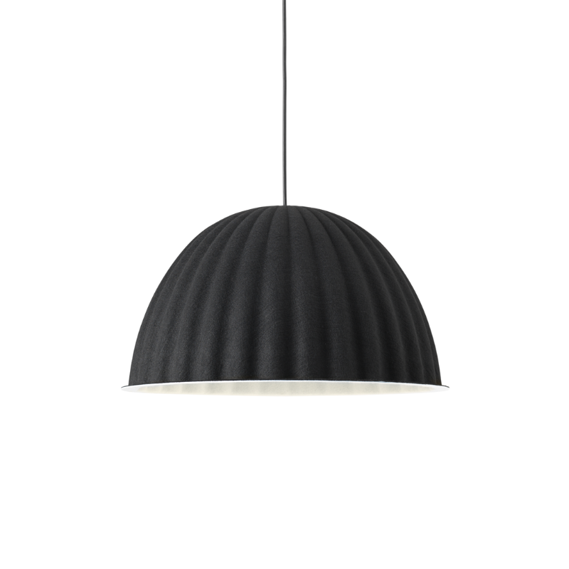 The medium Under the Bell Pendant Lamp from Muuto in black.