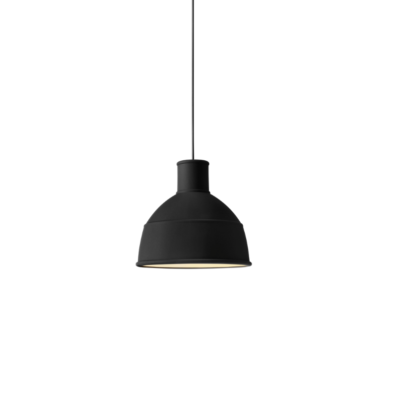 The Unfold Pendant Lamp from Muuto in black.