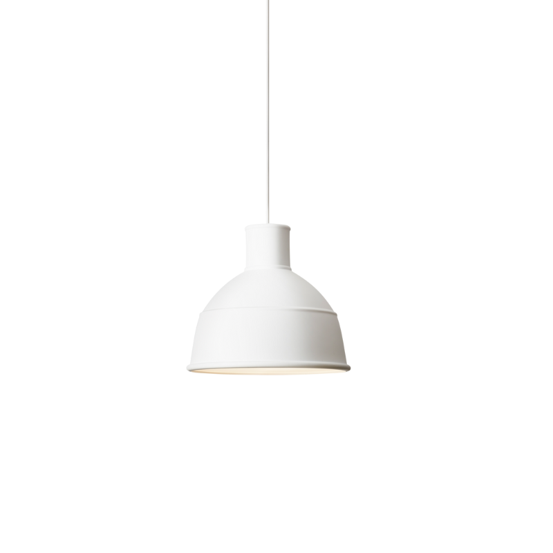 The Unfold Pendant Lamp from Muuto in white.