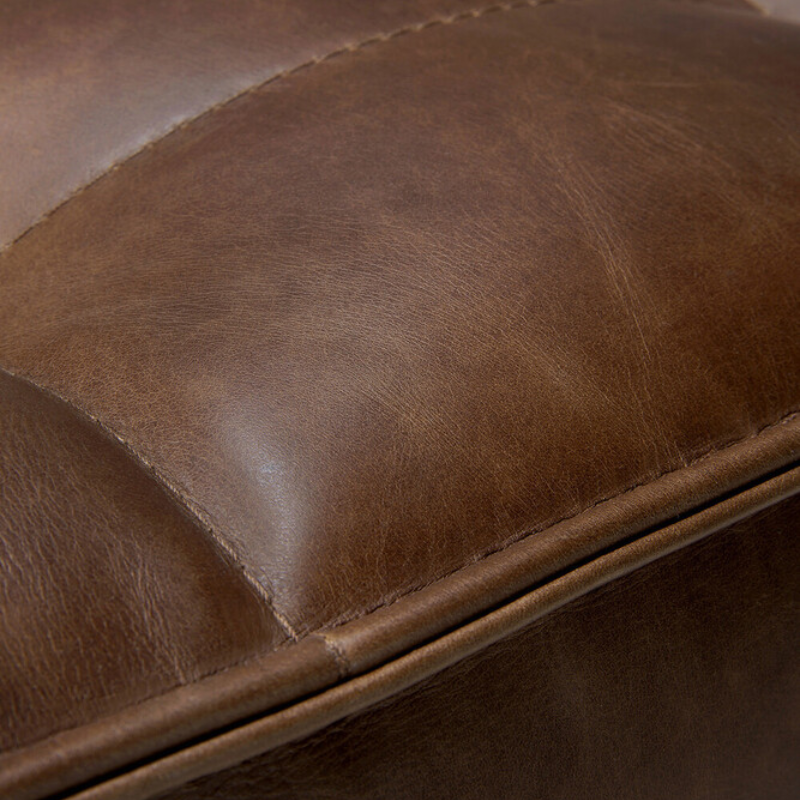 The N701 Modular Square Corner Sofa 2 Seater Chestnut from Ethnicraft with the details of the seat.