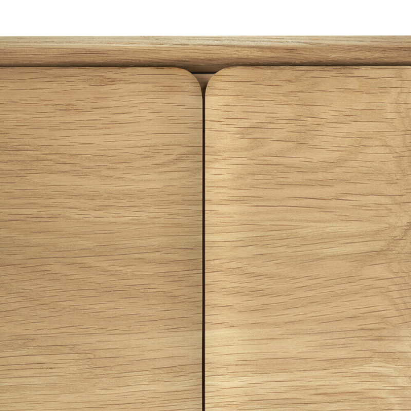 The Oak PI Cupboard by Ethnicraft, close-up of texture.
