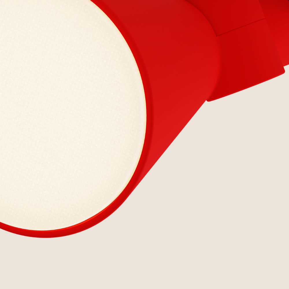 The poppy Aim Clamp Light from Gantri close up.