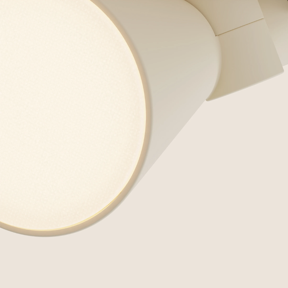 The sand Aim Clamp Light from Gantri close up.