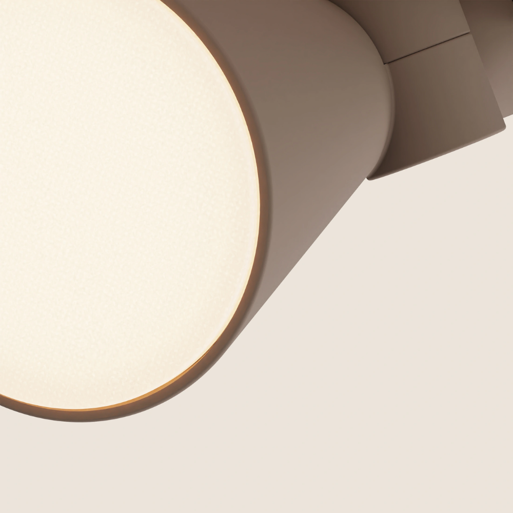 The smoke Aim Clamp Light from Gantri close up.