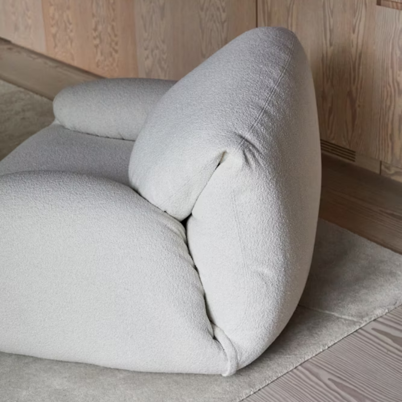 The Luva Modular Armchair from Herman Miller in a lounge. all-groups