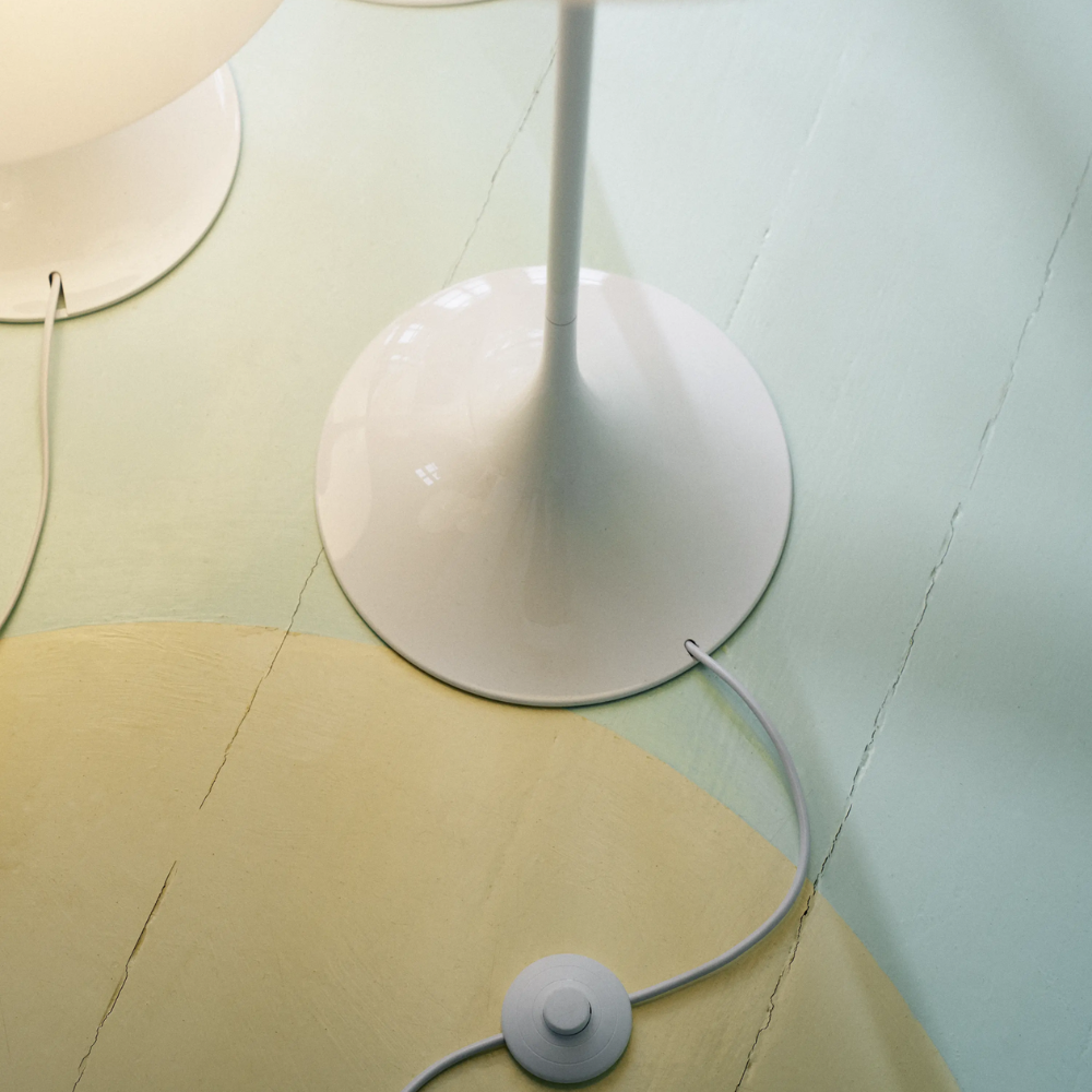 The Panthella 400 Floor Lamp by Louis Poulsen, base detail.