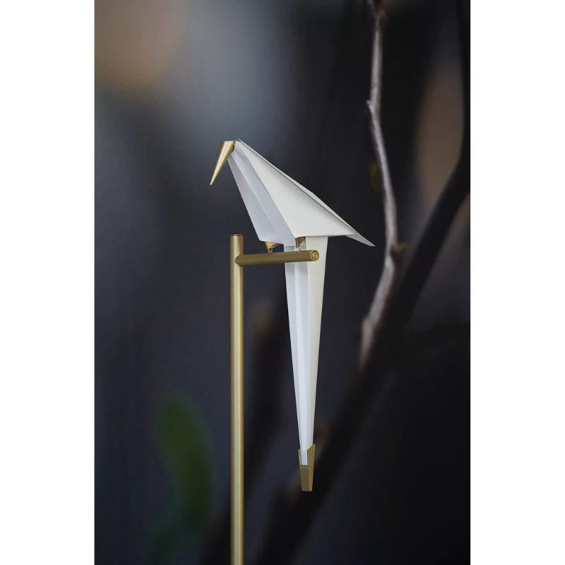 The Perch Floor Lamp from Moooi in detail.