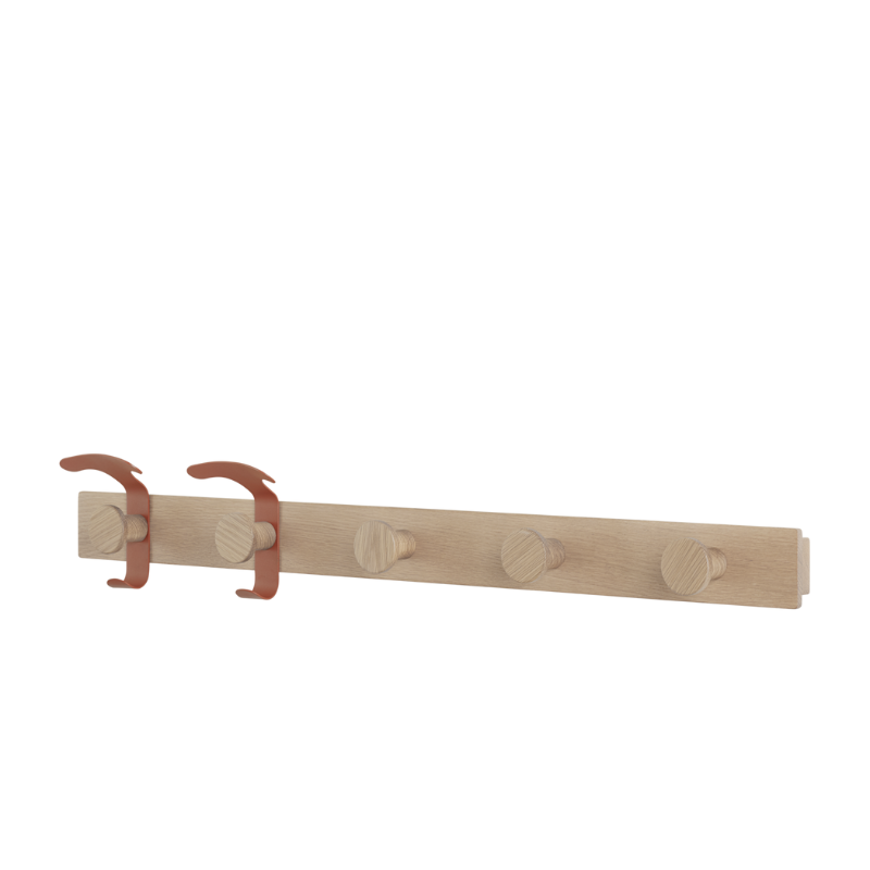 The Avail Coat Rack Oak/Copper Brown from Muuto.