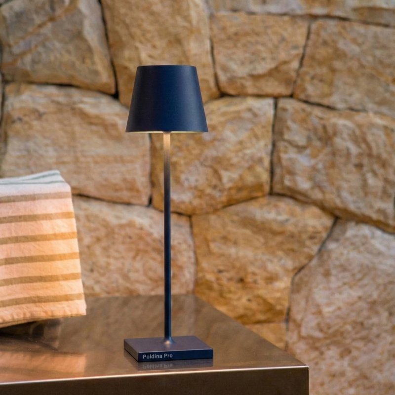 The steel blue Poldina Pro Micro from Zafferano in the living room.