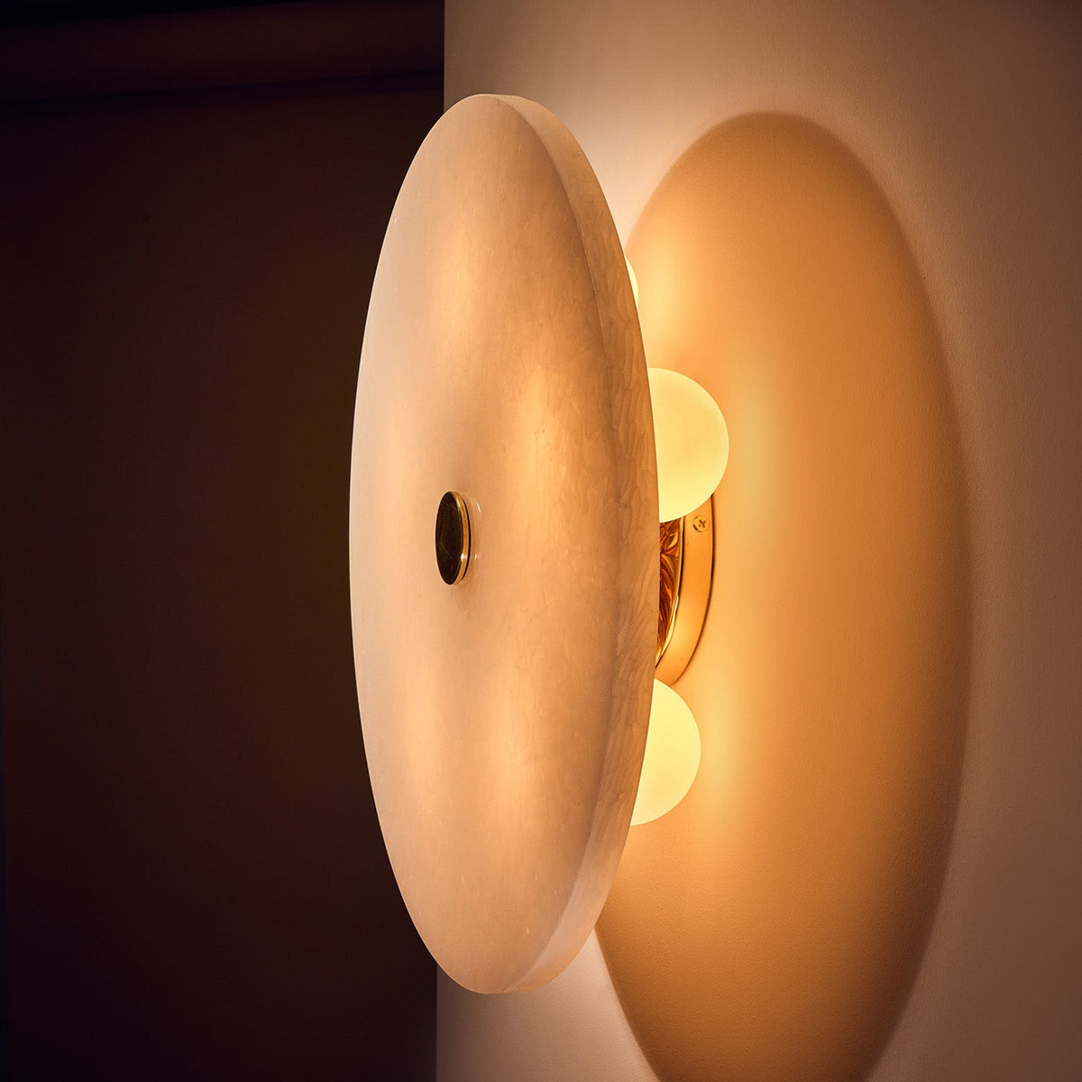 The Magma G70 6W Replacement Bulb by Tala lighting from the side.
