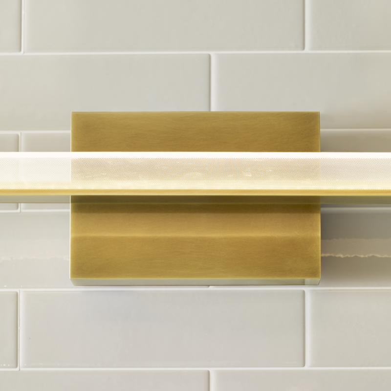 The Span Vanity Light from Visual Comfort & Co. in a photograph of the mount.