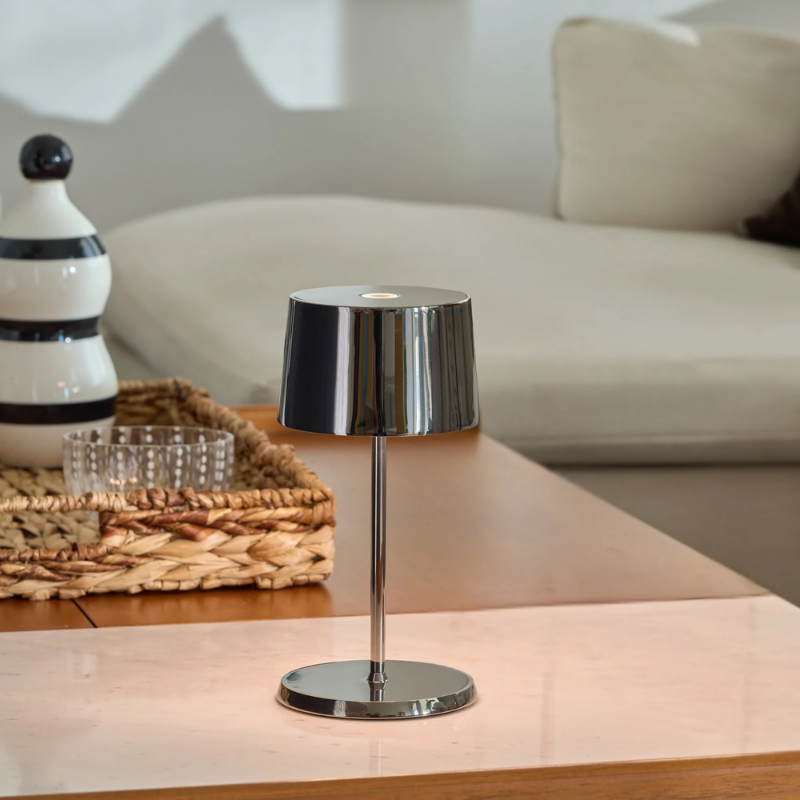 The black chrome Olivia Pro Mini from Zafferano in a family space.