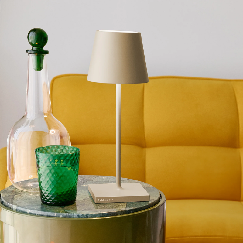 The sand Poldina Pro Mini from Zafferano in a family space.