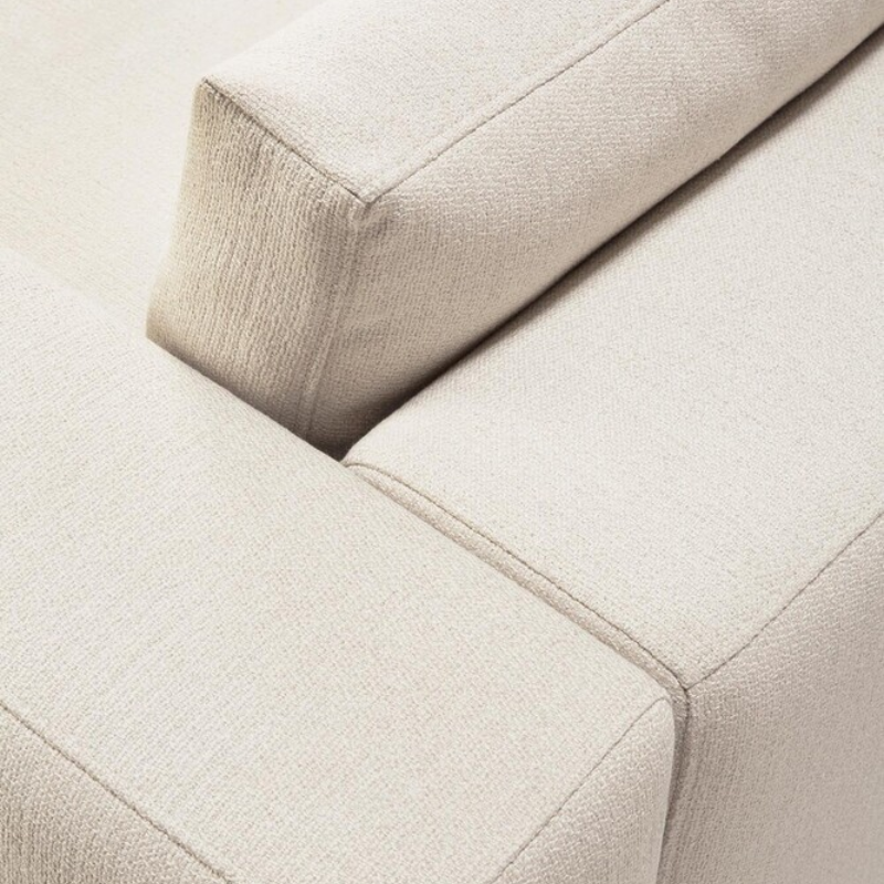 The left arm Mellow End Seater by Ethnicraft from corner close-up.