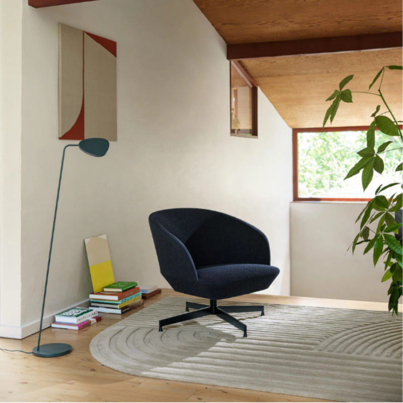 The Leaf Floor Lamp from Muuto in a den.