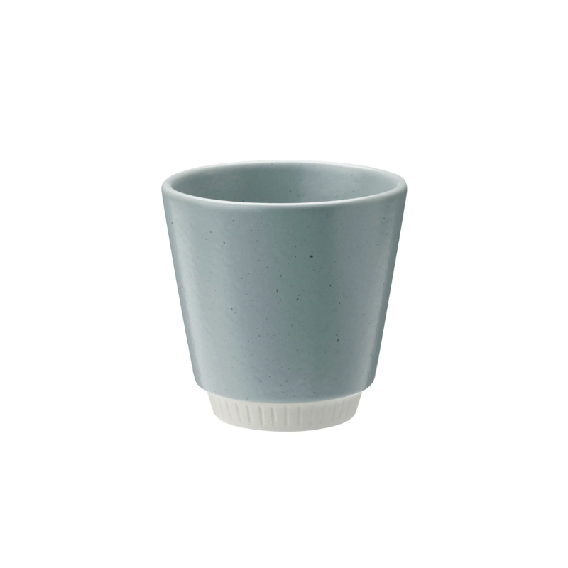 The Colorit range is a colorful ‘sister’ to the classic Knabstrup Keramik tableware of the 1960s. The mugs in the range feature a simple, stylish design with a ribbed base and come in different, exquisite glazes and colors, which look great together when you mix and match them. Mugs are stackable for easy storage.