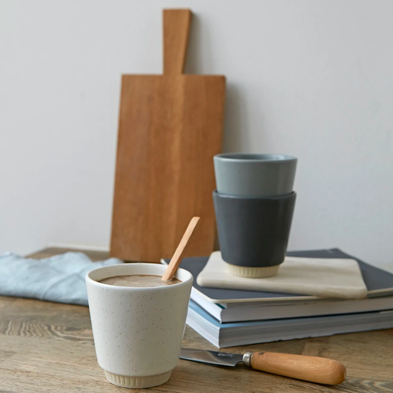 The Colorit range is a colorful ‘sister’ to the classic Knabstrup Keramik tableware of the 1960s. The mugs in the range feature a simple, stylish design with a ribbed base and come in different, exquisite glazes and colors, which look great together when you mix and match them. Mugs are stackable for easy storage.