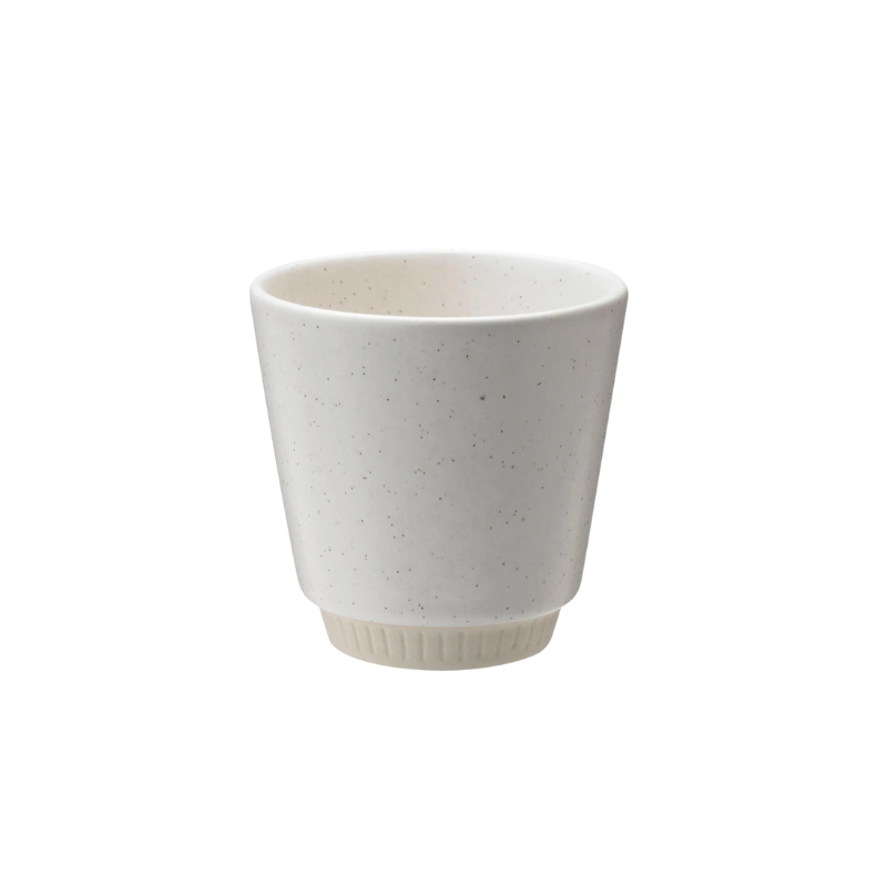 The Colorit range is a colorful ‘sister’ to the classic Knabstrup Keramik tableware of the 1960s. The mugs in the range feature a simple, stylish design with a ribbed base and come in different, exquisite glazes and colors, which look great together when you mix and match them. Mugs are stackable for easy storage.
