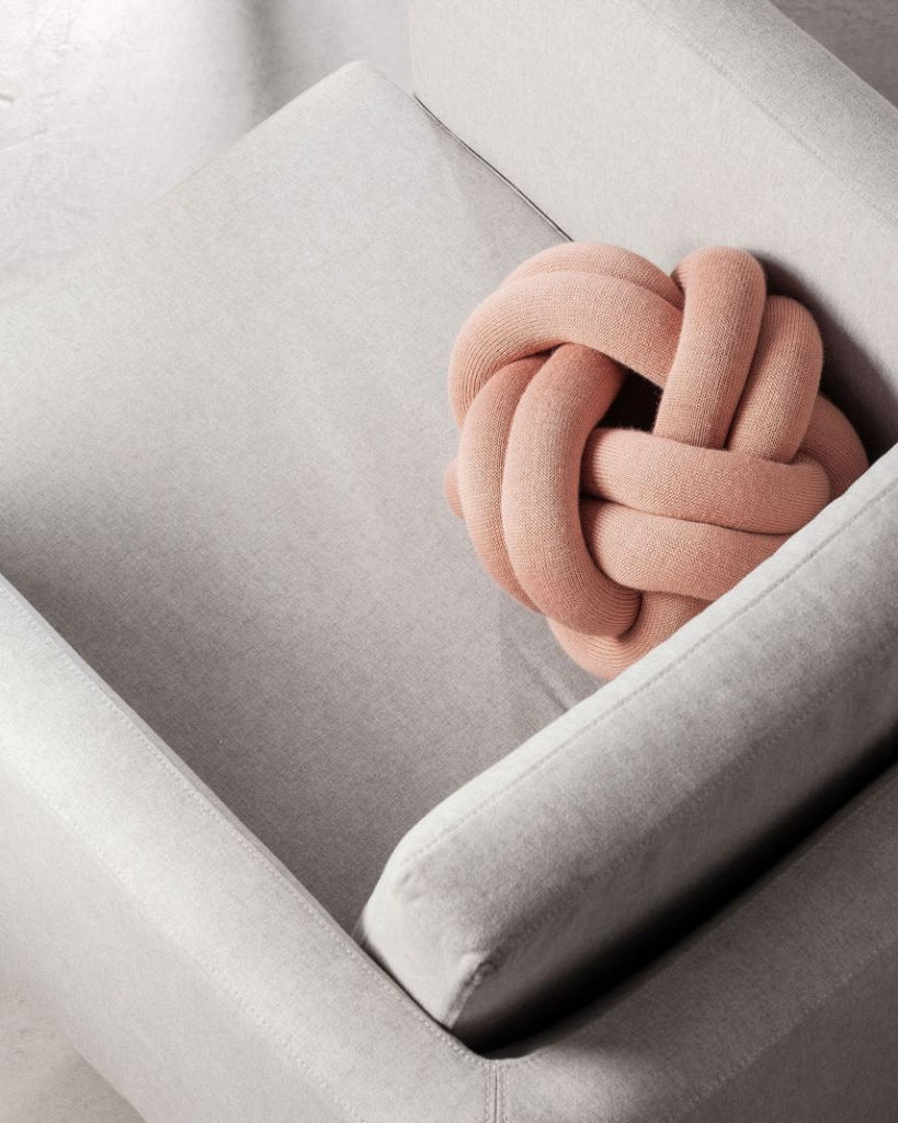 A cushion with a unique character, based on sculptural form instead of patterns. Knot is made from a knitted tube, several meters in length, which is then tied up to create a compact knot which is as comfortable as a support in the sofa as it is elegant to behold. Thanks to its strong design, Ragnheiður Ösp Sigurðardóttir’s Knot cushion belongs to the exclusive group of products that remain in one’s memory. 