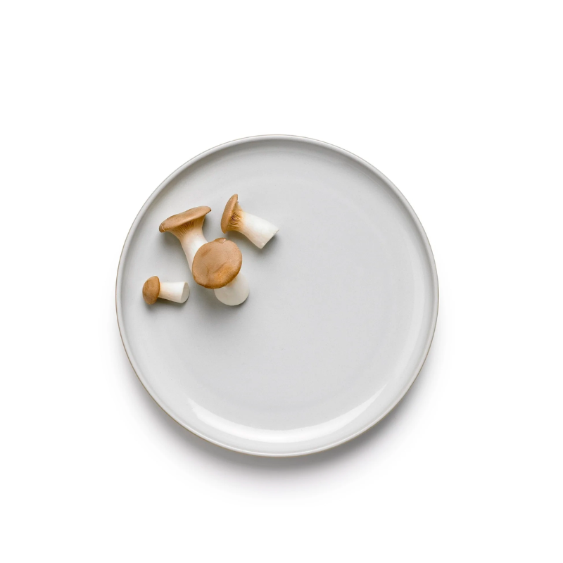 Knabstrup Keramik's new Tavola Plate stoneware series of tableware in a modern and timeless style. Stoneware is a robust material that withstands intensive use, so the series is oven, freezer, microwave, and dishwasher safe. Sold as a set of 2.