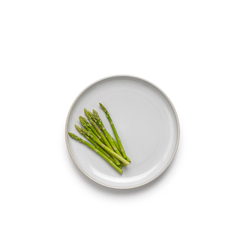 Knabstrup Keramik's new Tavola Plate stoneware series of tableware in a modern and timeless style. Stoneware is a robust material that withstands intensive use, so the series is oven, freezer, microwave, and dishwasher safe. Sold as a set of 2.