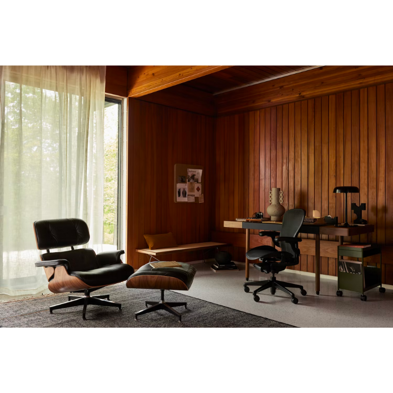 The Aeron office chair by Herman Miller revolutionized office seating with its defining design qualities: the pioneering Pellicle suspension material and its patented PostureFit SL back support, which affords the ideal sit — chest open, shoulders back, pelvis tilted slightly forward. 