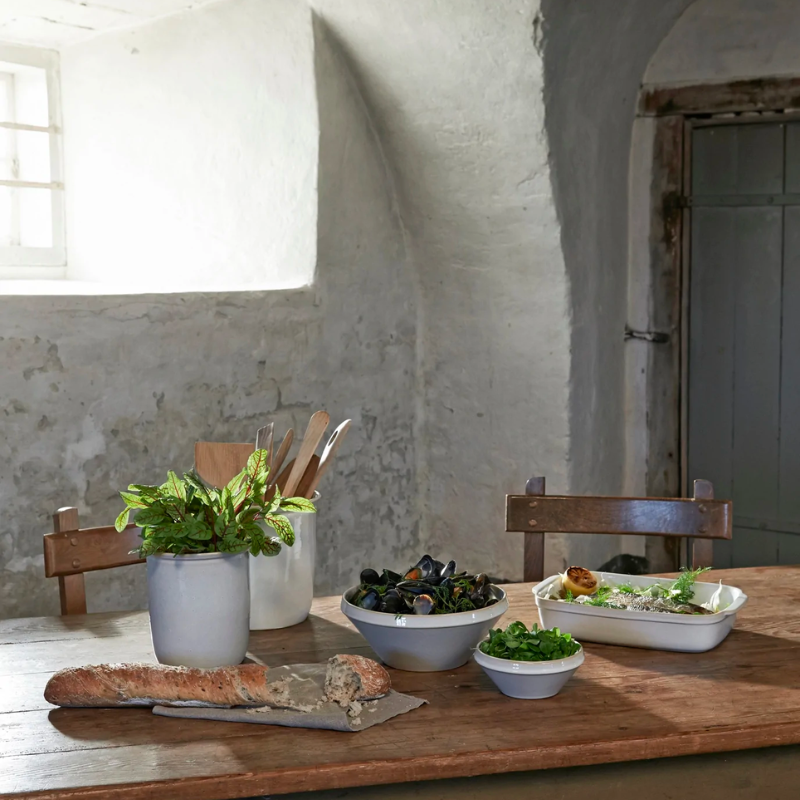 The Tavola nesting dish set from Knabstrup Keramik contains two high-quality, round ceramic bowls designed with a beautiful and homey look. These bowls can be used as side dishes for a meal or as lovely snack bowls during more festive occasions. Tavola dishes are stackable and use minimal space when stored. 