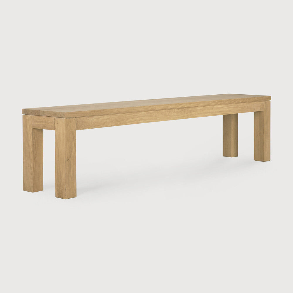 Ethnicraft's Straight Bench is cleverly designed to maximize seating space at the table. It's clean and contemporary style features simple lines that accentuate the sturdy shape of the bench. A beautiful addition to both dining settings or to display books and magazines in a decorative corner. 