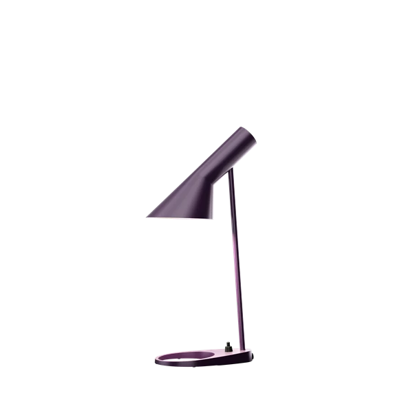 Arne Jacobsen designed the AJ Lamp for the SAS Royal Hotel in Copenhagen (Radisson Collection) in 1957. The profile of the AJ Lamp with its straight lines and its combination of oblique and right angles is not only seen as a formal parallel to the profile of the Series 3300 seats but also to the geometric profiles of his buildings.