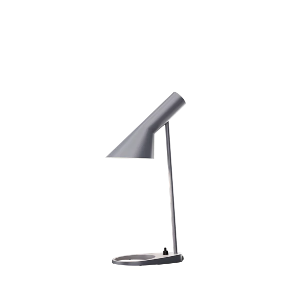 Arne Jacobsen designed the AJ Lamp for the SAS Royal Hotel in Copenhagen (Radisson Collection) in 1957. The profile of the AJ Lamp with its straight lines and its combination of oblique and right angles is not only seen as a formal parallel to the profile of the Series 3300 seats but also to the geometric profiles of his buildings.